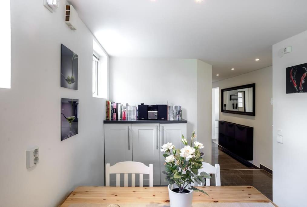 Apartamento Downtown In Ten - Free Parking Gotemburgo Exterior foto